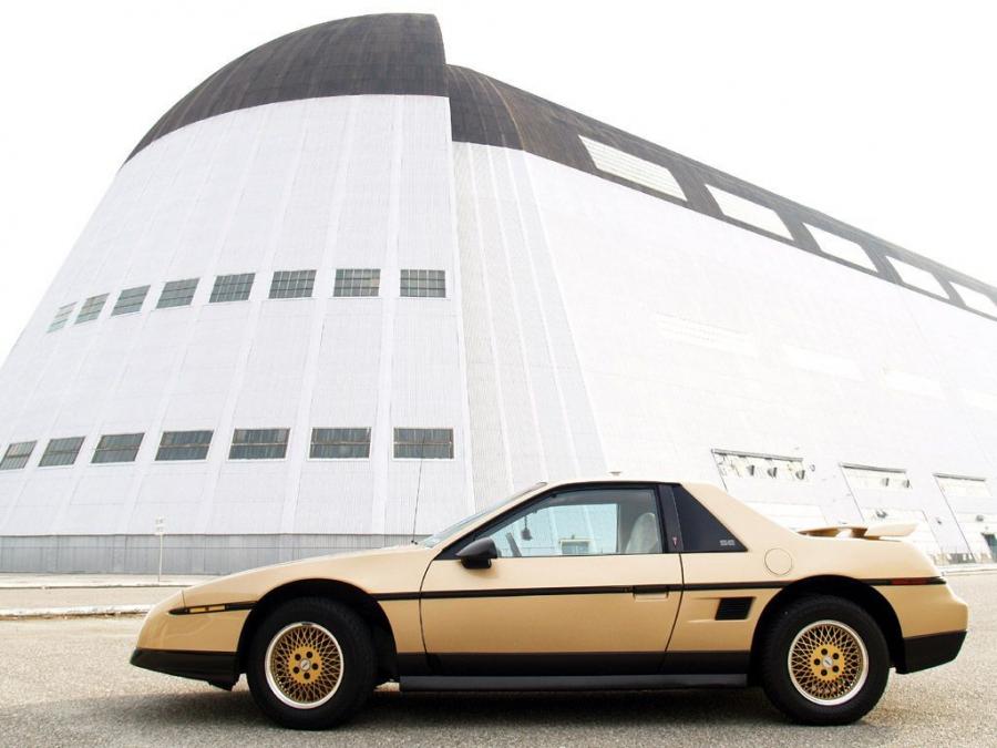  Pontiac Fiero 1984 года  (фото 5 из 19)